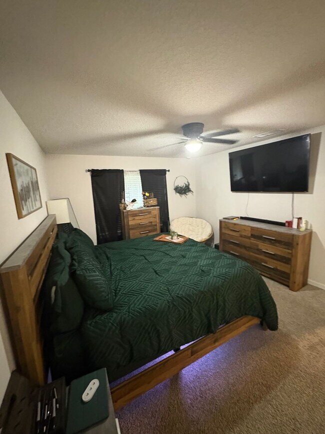 Building Photo - 6731 Cambrian Ridge