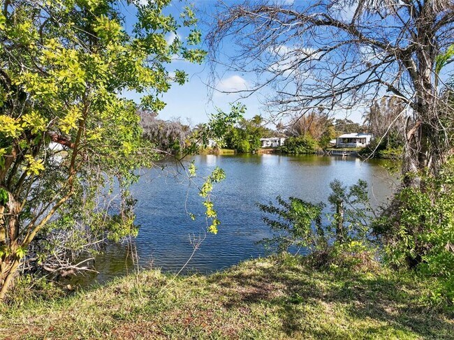 Building Photo - 4505 Cottonwood Dr