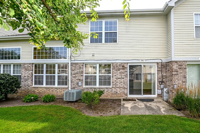 Building Photo - 162 Sherwood Ct