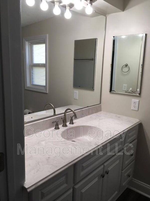 Building Photo - 3720 Lathem Creek Dr