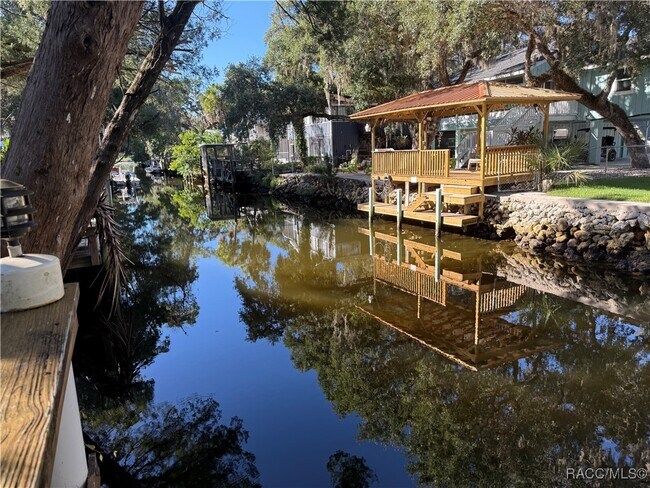Building Photo - 6792 S Hollyoak Point