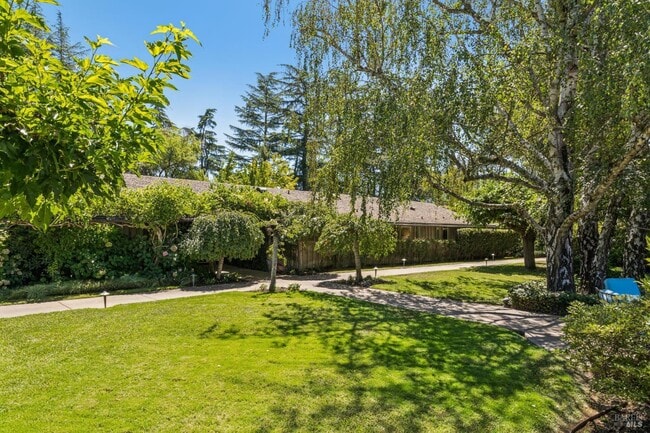Building Photo - 1819 Zinfandel Ln