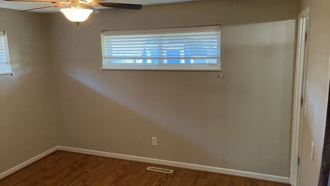 Building Photo - 6045 Ansbury Dr