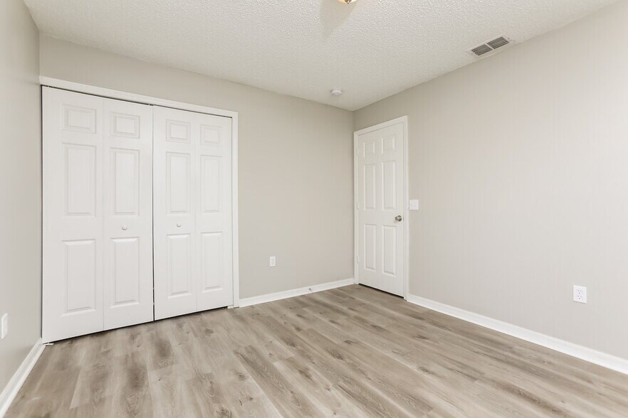Building Photo - 1097 Amanda Kay Cir