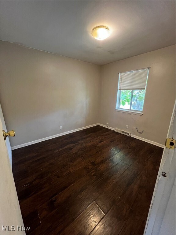 Building Photo - 15 Zahn Ct