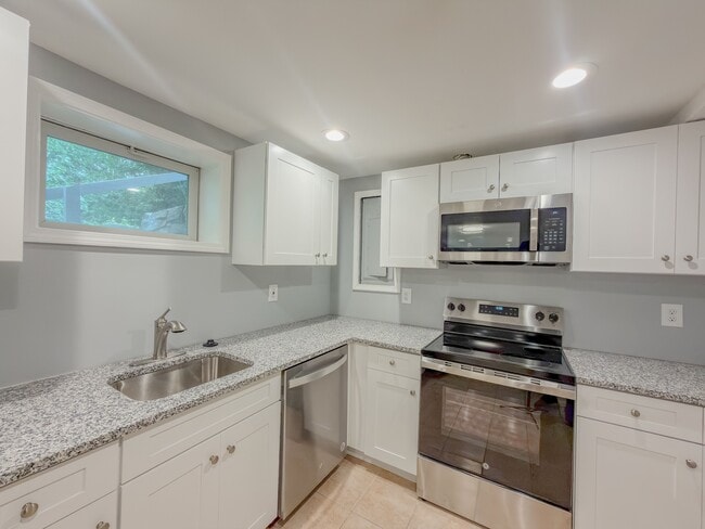 Building Photo - 9226 Limestone Pl