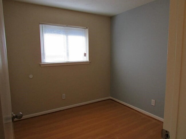 Building Photo - 1322 Kappa St