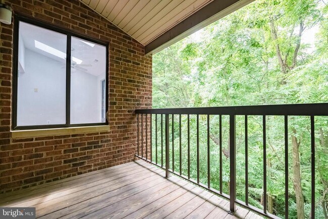 Building Photo - 18110 Chalet Dr