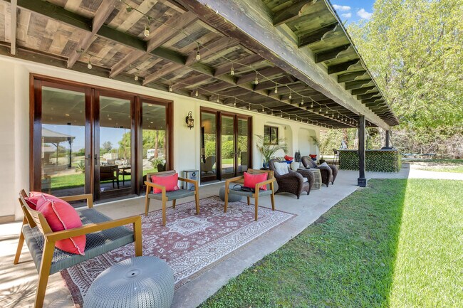 Building Photo - 80980 Vista Bonita Trail