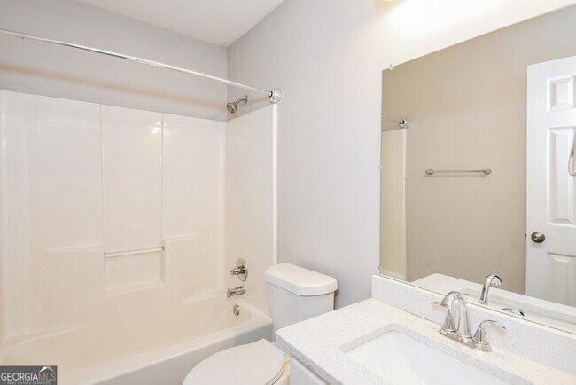 Building Photo - 2715 Tradd Ct
