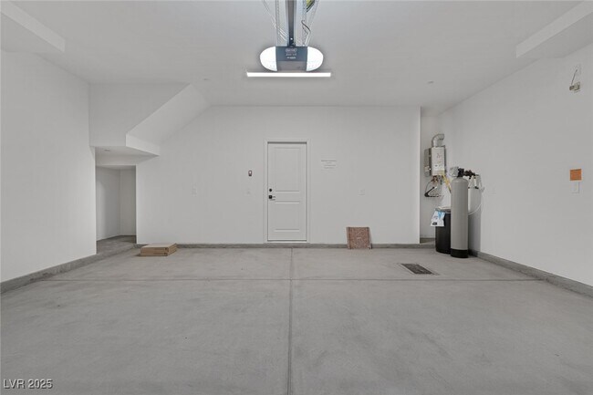 Building Photo - 2757 Pellaro Walk