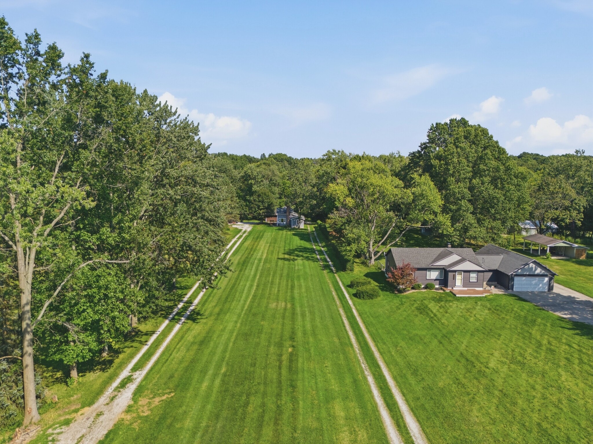 Building Photo - 2877 Pickle Rd