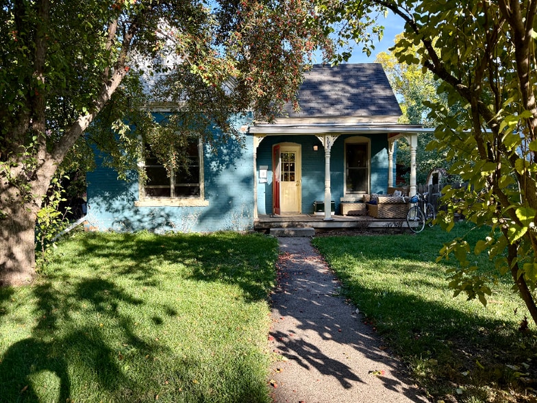 Building Photo - 504 N Church Ave