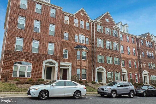 Building Photo - 21600 Romans Dr