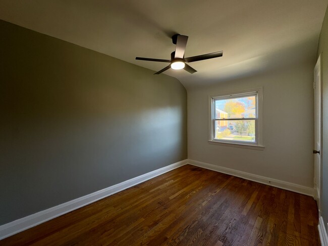 Building Photo - Beautiful Two-Bedroom Parkville Townhome w...