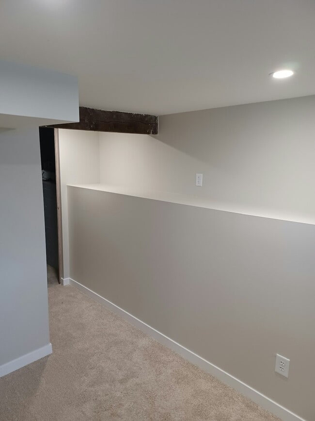 Building Photo - 911 Willow St