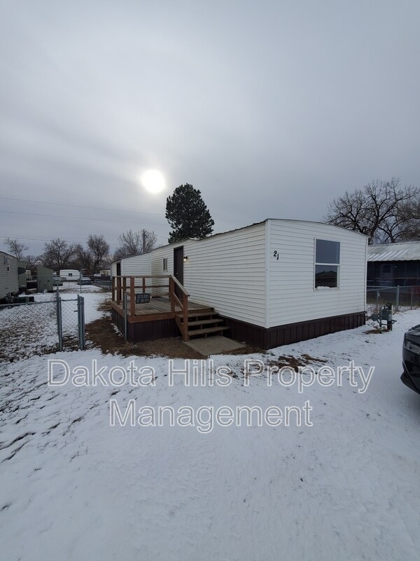 Primary Photo - 107 Gumbo Dr