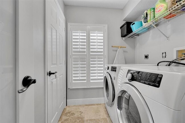 Building Photo - 3588 Sahara Springs Blvd