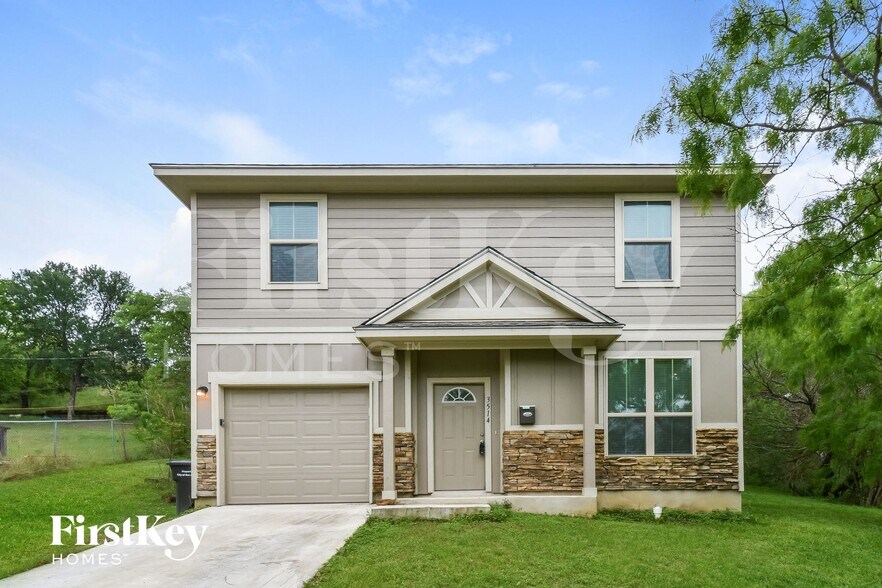 Primary Photo - 3514 Bob Billa St