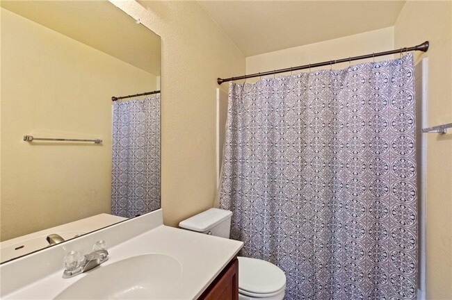 Building Photo - 354 Camelia Pkwy