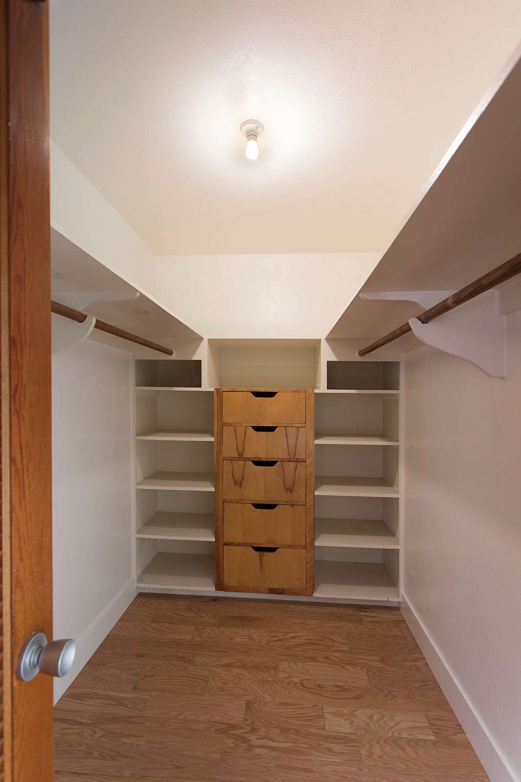 Building Photo - 3733 Riviera Dr