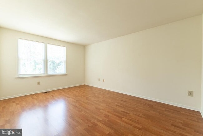 Building Photo - 12136 Bentridge Pl