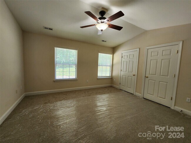 Building Photo - 2434 Ryerson Ct