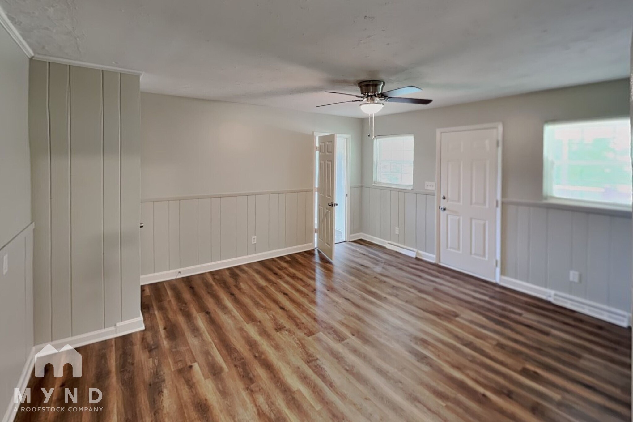 Building Photo - 5201 Pinebrook Dr
