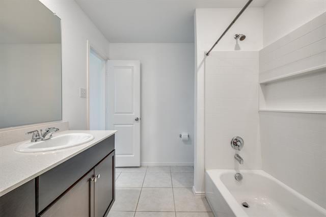 Building Photo - 3153 Harper St