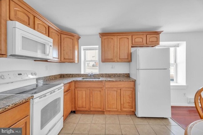 Building Photo - 3151 Richmond St