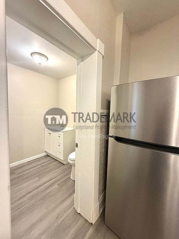 Building Photo - 2215 N 4th St