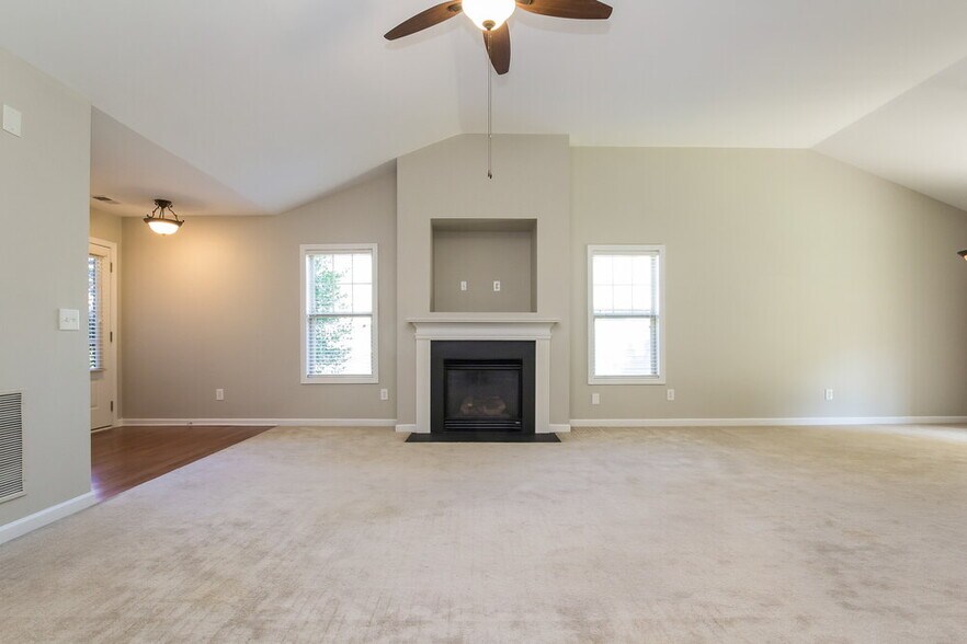 Building Photo - 416 Arrowhead Trail