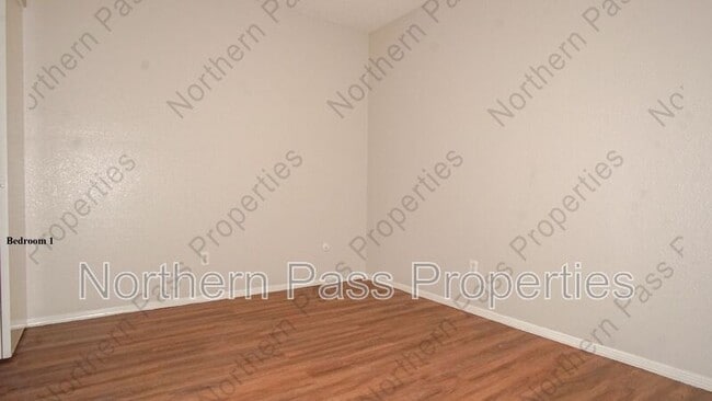 Building Photo - 3121 Wayside St