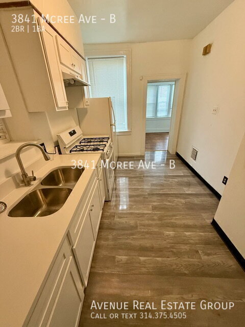 Building Photo - 3841 McRee Ave