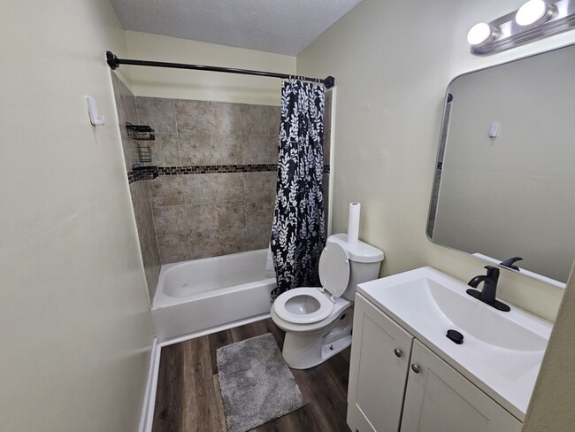 Building Photo - 24630 Alberton Rd