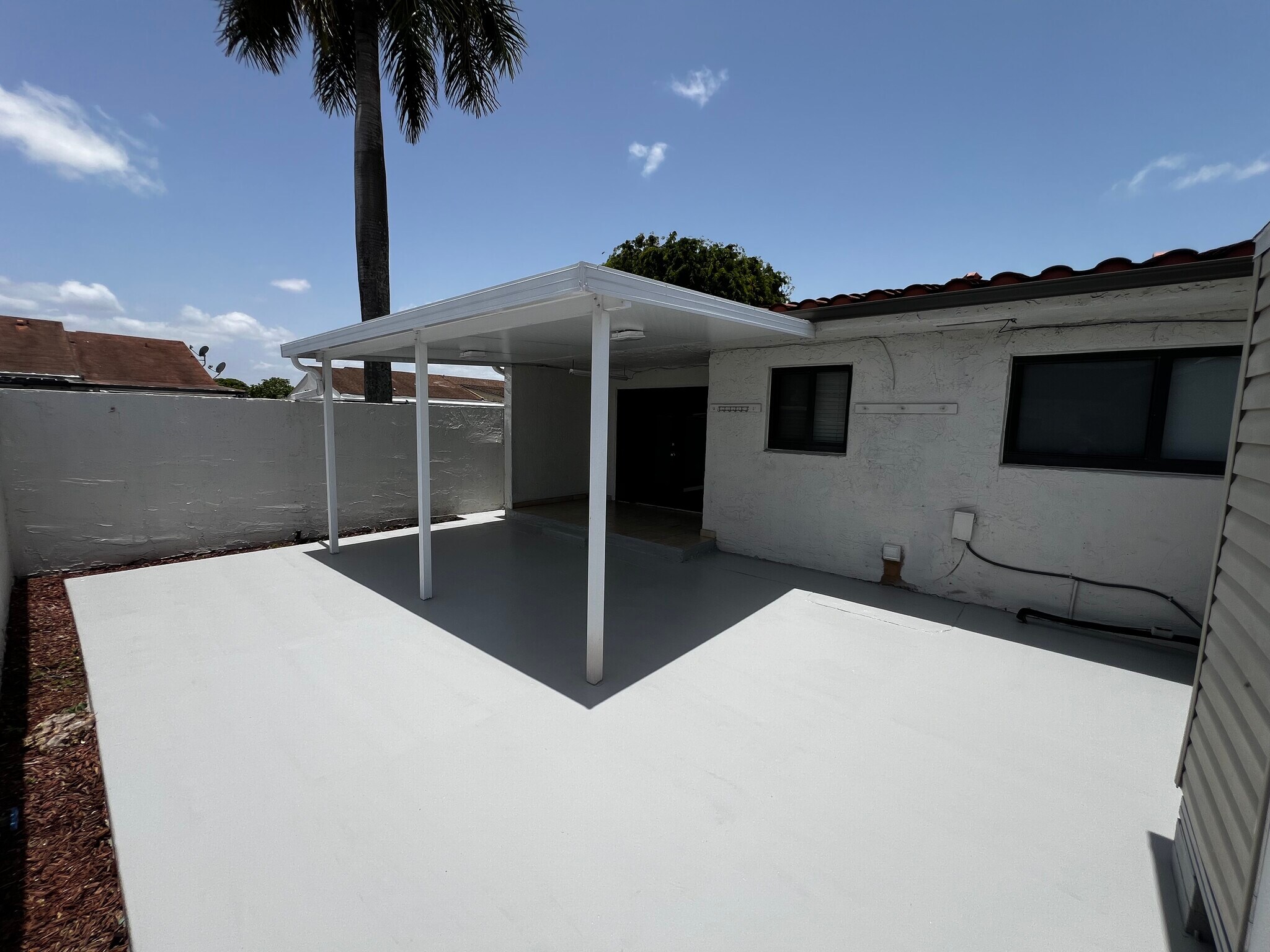 Building Photo - 9466 SW 6th Terrace