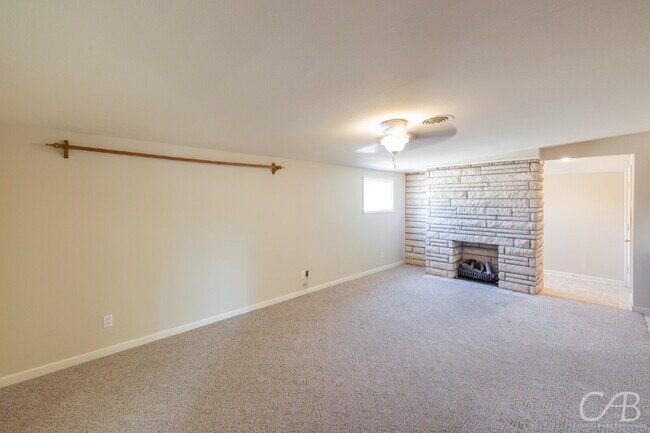 Building Photo - For  Lease