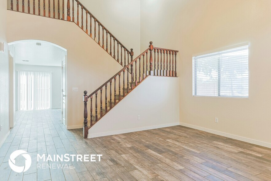 Building Photo - 8473 W Riley Rd