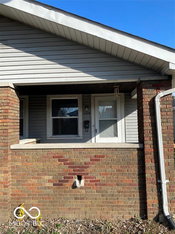 Building Photo - 905 N Emerson Ave