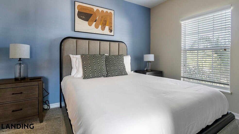 Building Photo - 3695 Island Club Dr