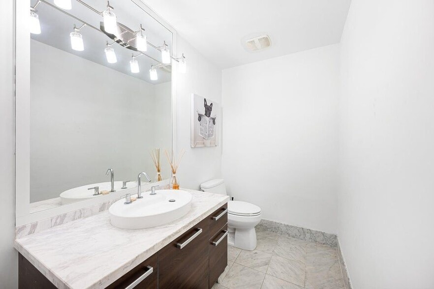 Building Photo - 244 Biscayne Blvd