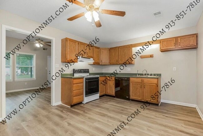 Building Photo - What a sweet ranch!