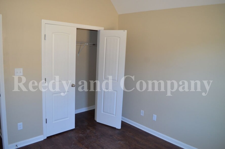 Building Photo - 5467 April Forest Dr