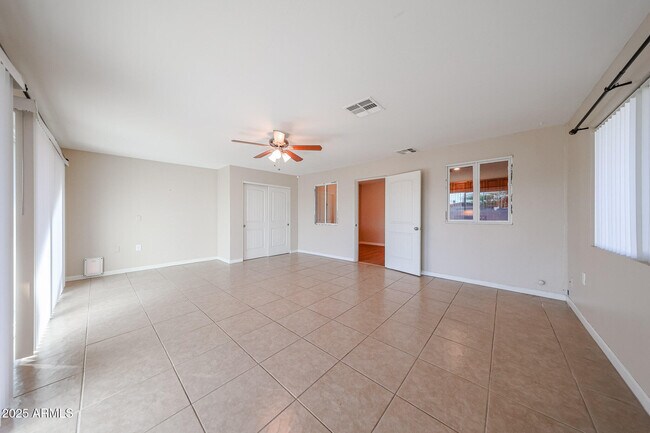 Building Photo - 6539 E Arbor Ave