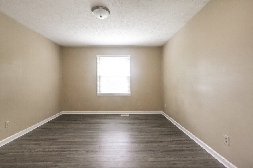 Building Photo - 1112 Delray Dr