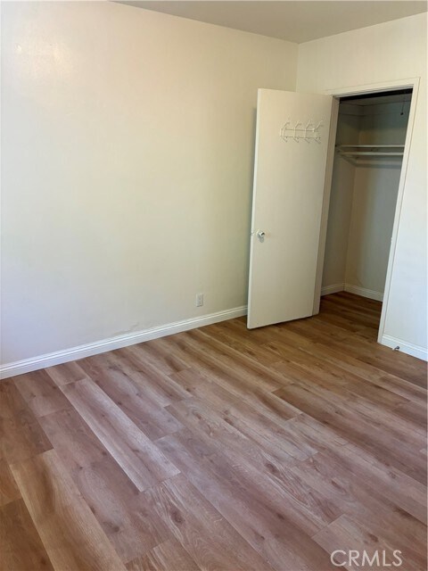 Building Photo - 806 S Chapel Ave