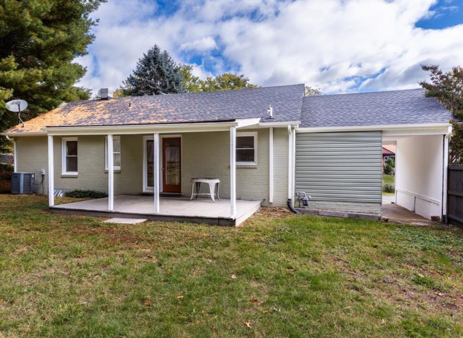 Building Photo - 226 Fraser Ln