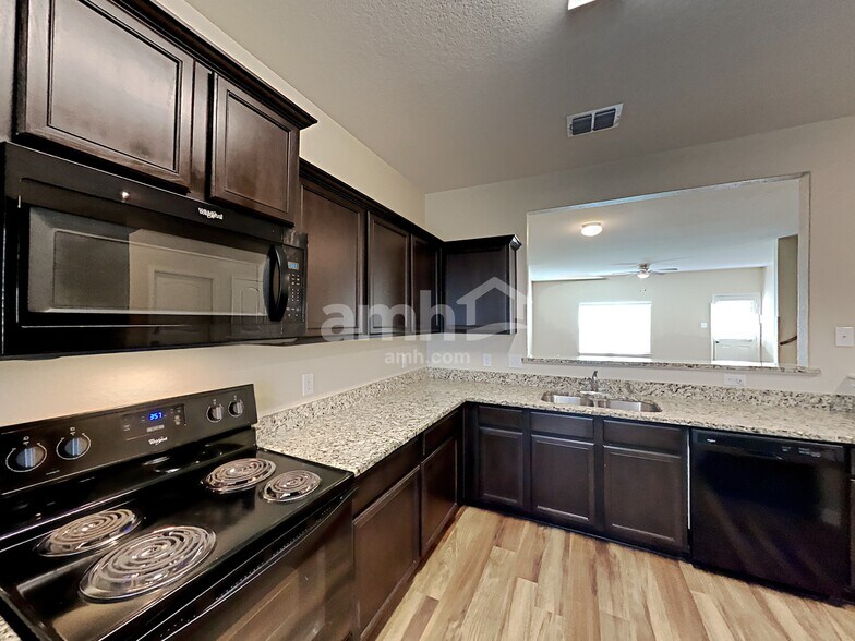 Building Photo - 12230 Commander Dr