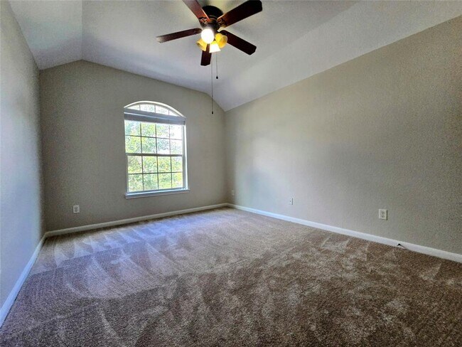 Building Photo - 6139 Sierra Springs Ln