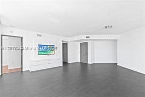 Building Photo - 3370 Hidden Bay Dr